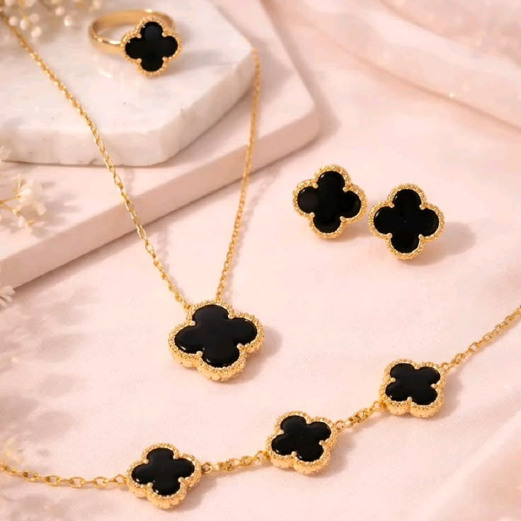 Black clover Set