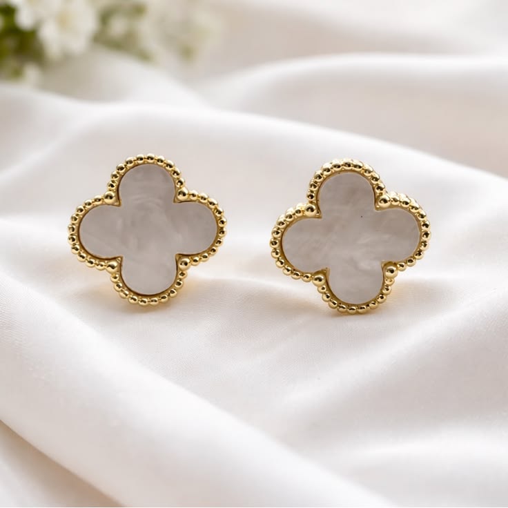 White Clover Earing
